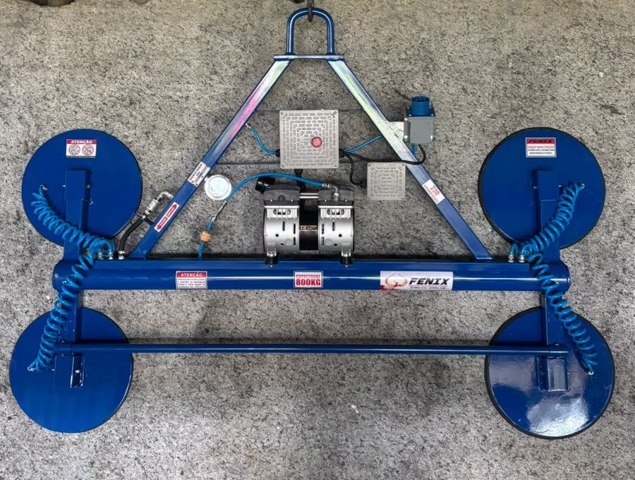 Sistema FENIX com quatro ventosas e capacidade de 800 kg.
